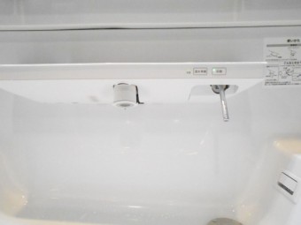 3面鏡でたっぷり収納! 3面鏡でたっぷり収納!